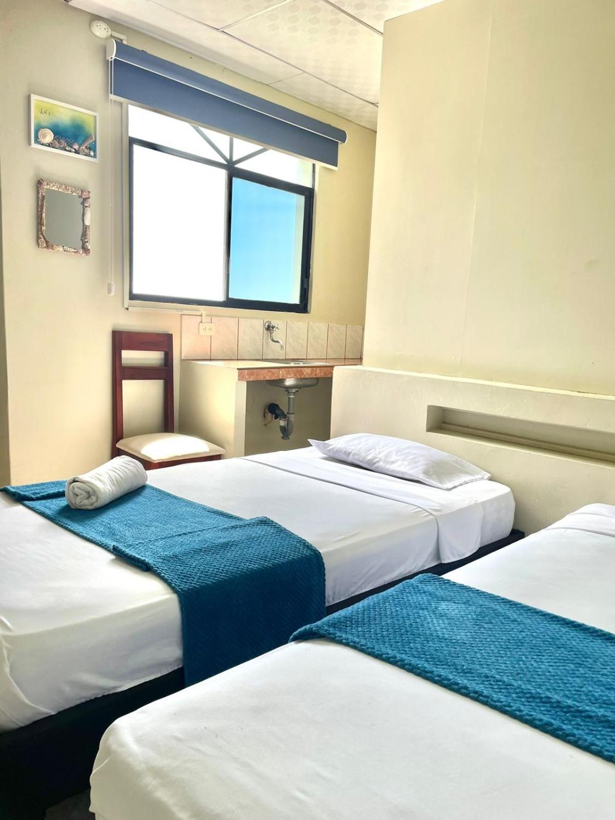 Reef Hostel Manta Bagian luar foto