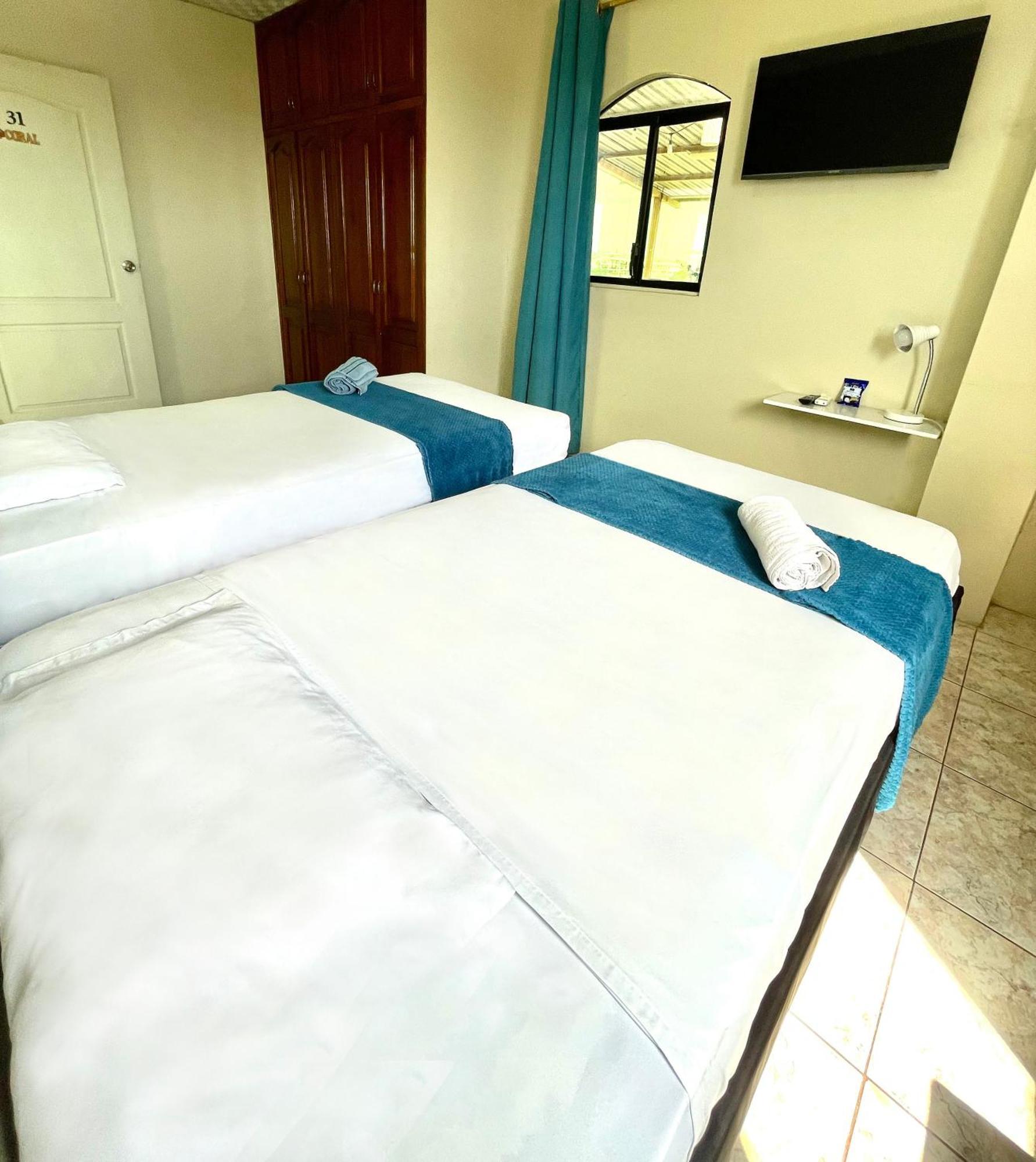 Reef Hostel Manta Bagian luar foto